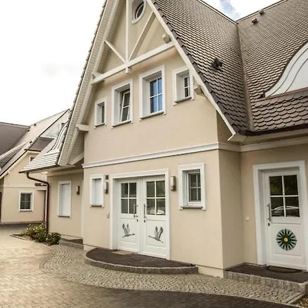 Ferienwohnung, Zingst, Cleaning Included Apartman *